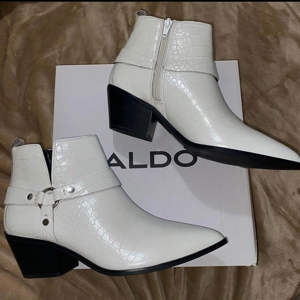 Aldo’s White Ankle Heeled Boots NEW